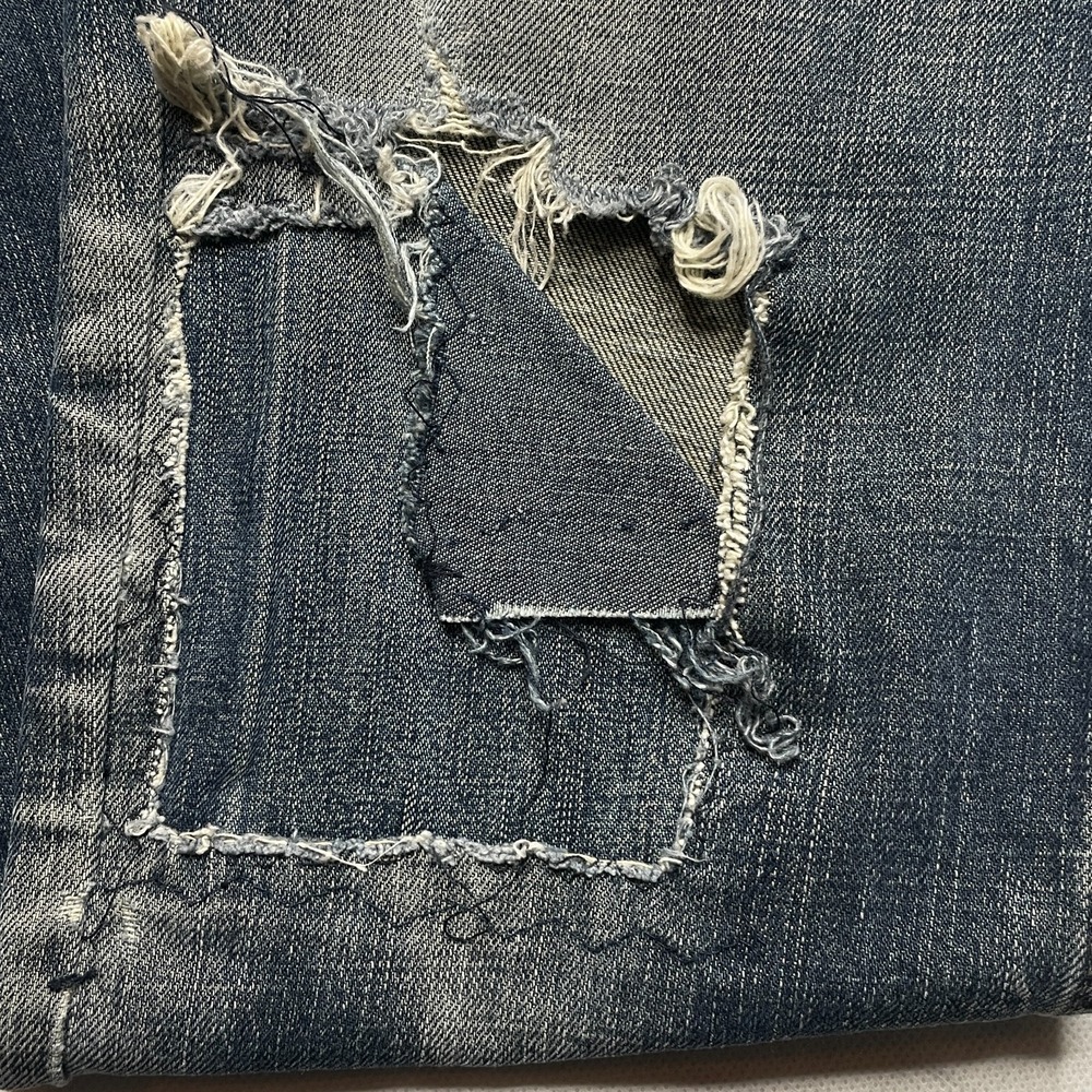Levis 511 Jeans Mens 34x32 Slim Fit Distressed Blue Denim Button Fly - Picture 2 of 16